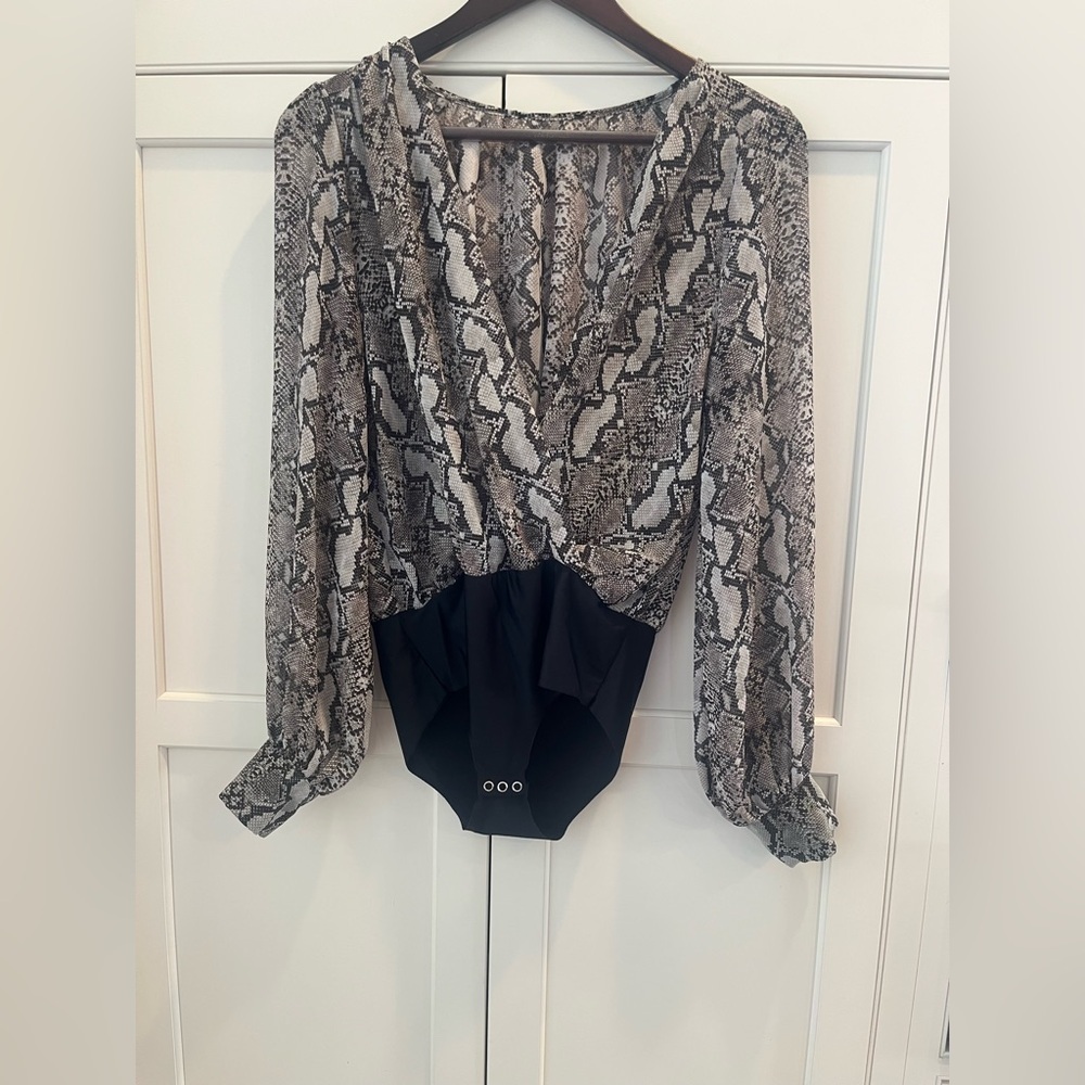 Zara women sheer bodysuit snake print size S grey black